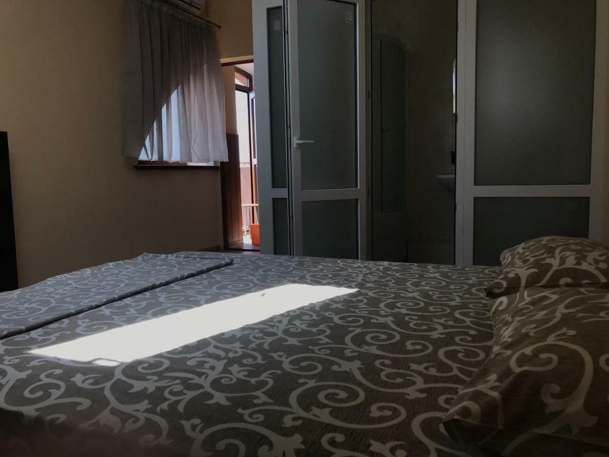 Veranda Guest House Чорноморськ Екстер'єр фото