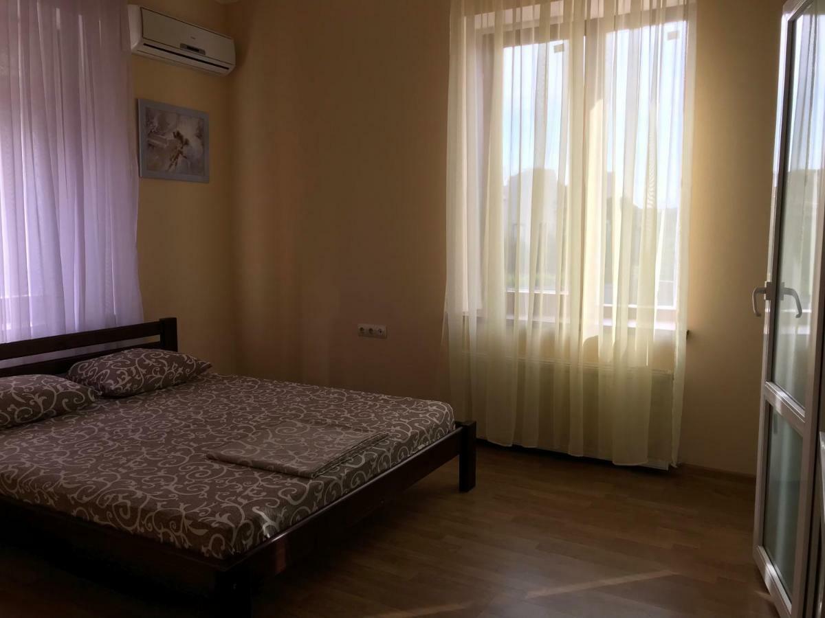Veranda Guest House Чорноморськ Екстер'єр фото